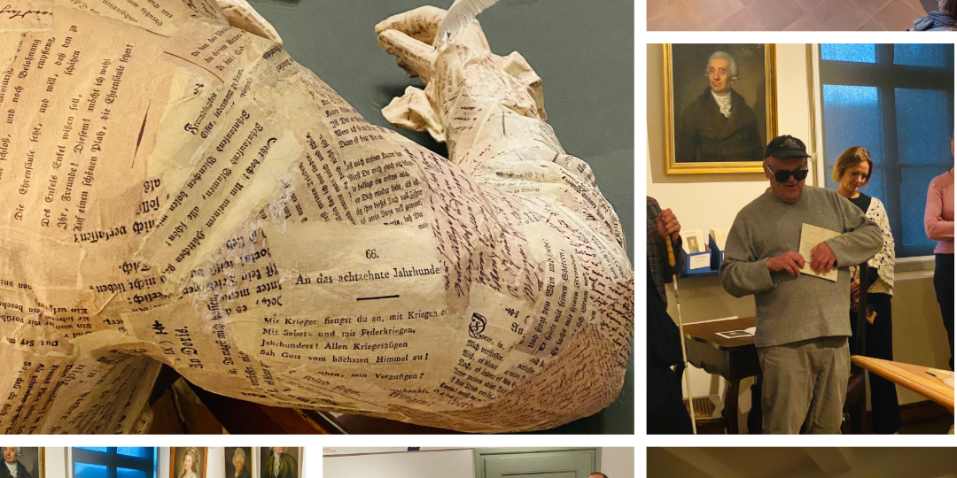 inklusive Führung_Gleimhaus Halberstadt 6 Fotos sind zu einer Collage zusammengefasst. Zu sehen sind unterschiedliche Szenen im Gleimhaus in Halberstadt. Das größte Bild zeigt eine lebensgroße, menschliche Figur aus Zeitungspapier die an einem Tisch sitzt und etwas schreibt.