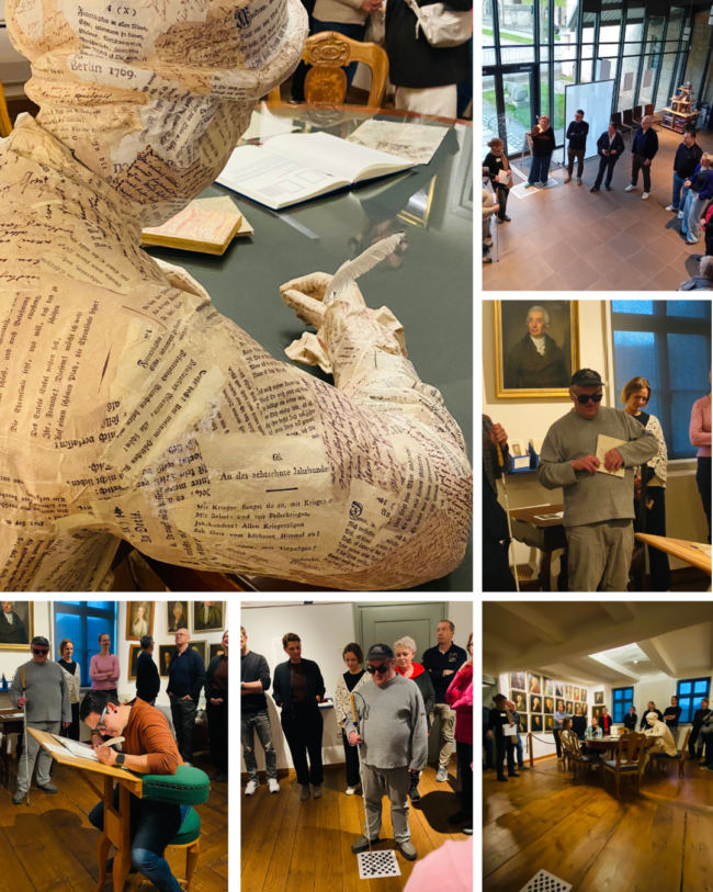 inklusive Führung_Gleimhaus Halberstadt 6 Fotos sind zu einer Collage zusammengefasst. Zu sehen sind unterschiedliche Szenen im Gleimhaus in Halberstadt. Das größte Bild zeigt eine lebensgroße, menschliche Figur aus Zeitungspapier die an einem Tisch sitzt und etwas schreibt.